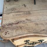 Wooden chest of drawers