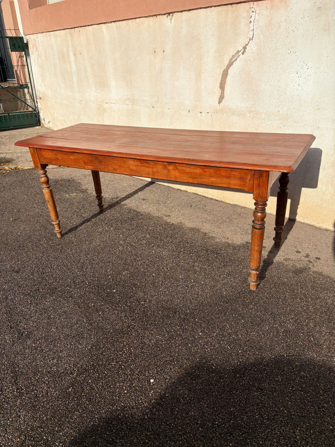 Table de bistrot en sapin