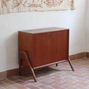 Vintage Scandinavian drop-leaf table in teak wood.
