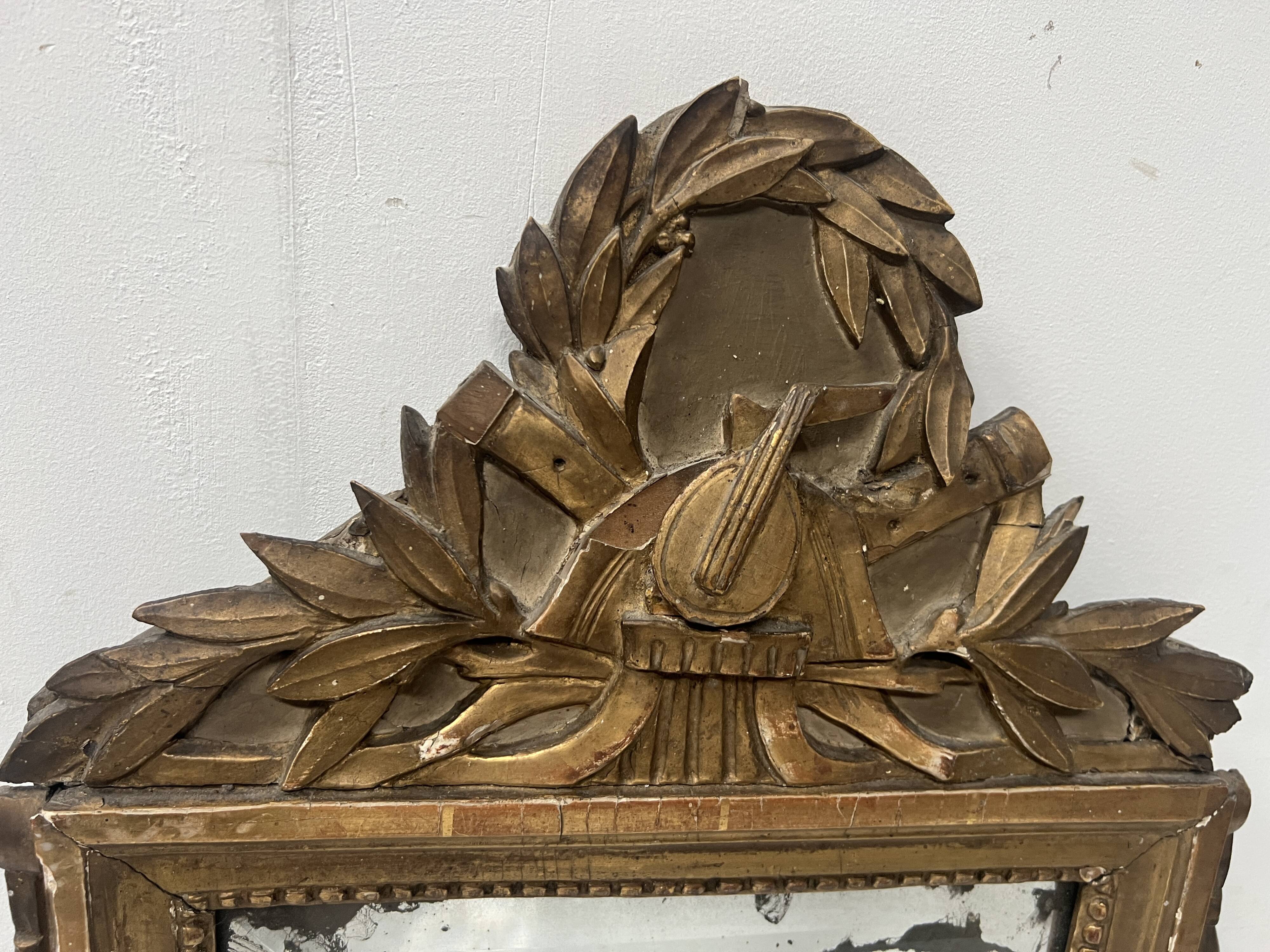 Louis XV mirror in carved and gilded wood, 18th century