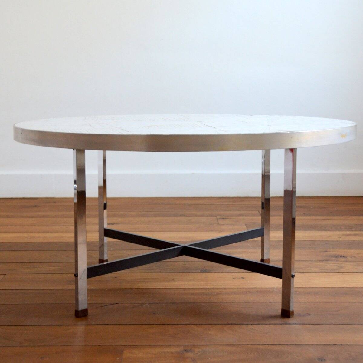 Round coffee table by Berthold Müller – Oerlinghausen / Germany