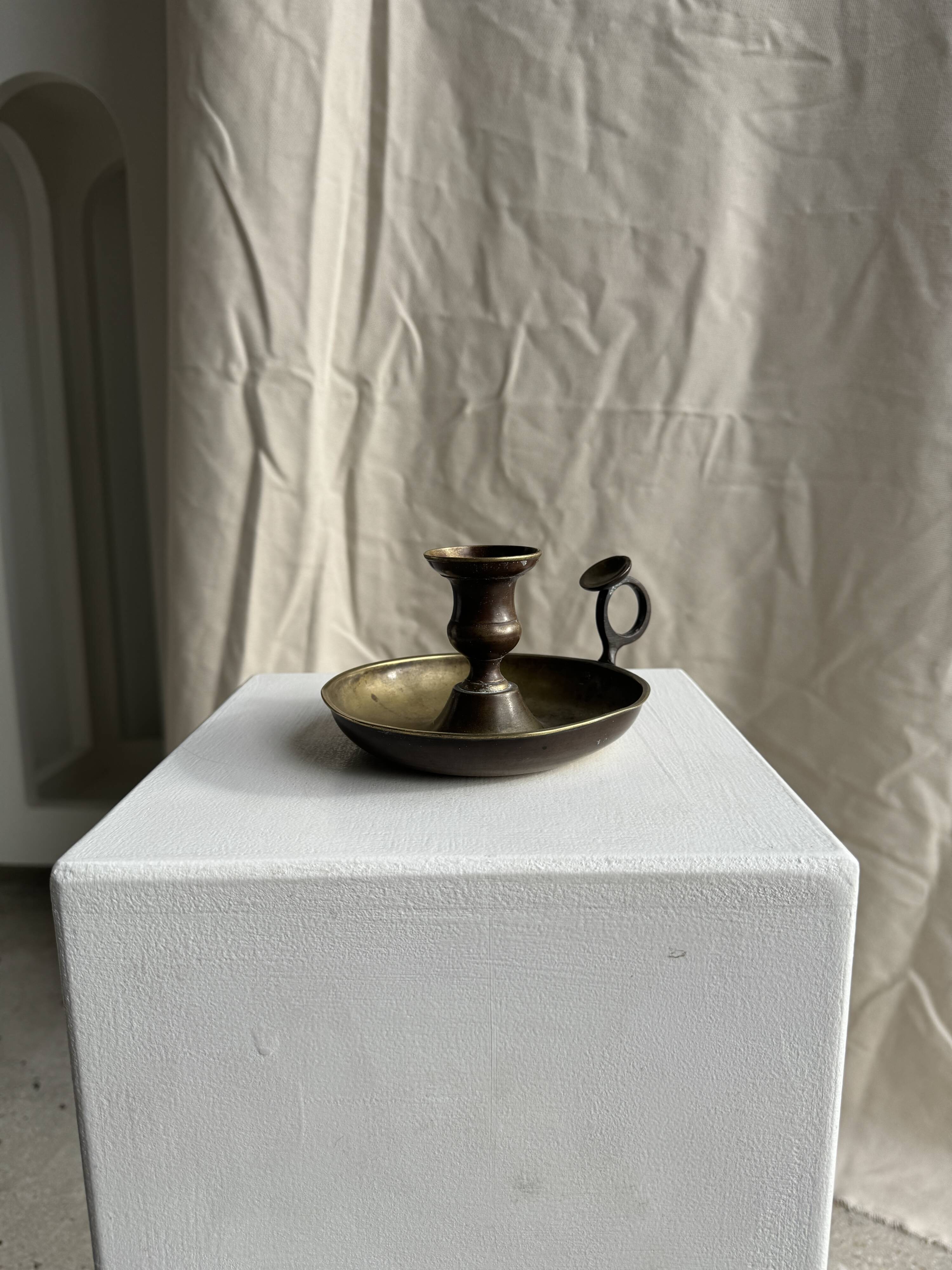 Antique blackened gold hand candlestick H8 D13.5