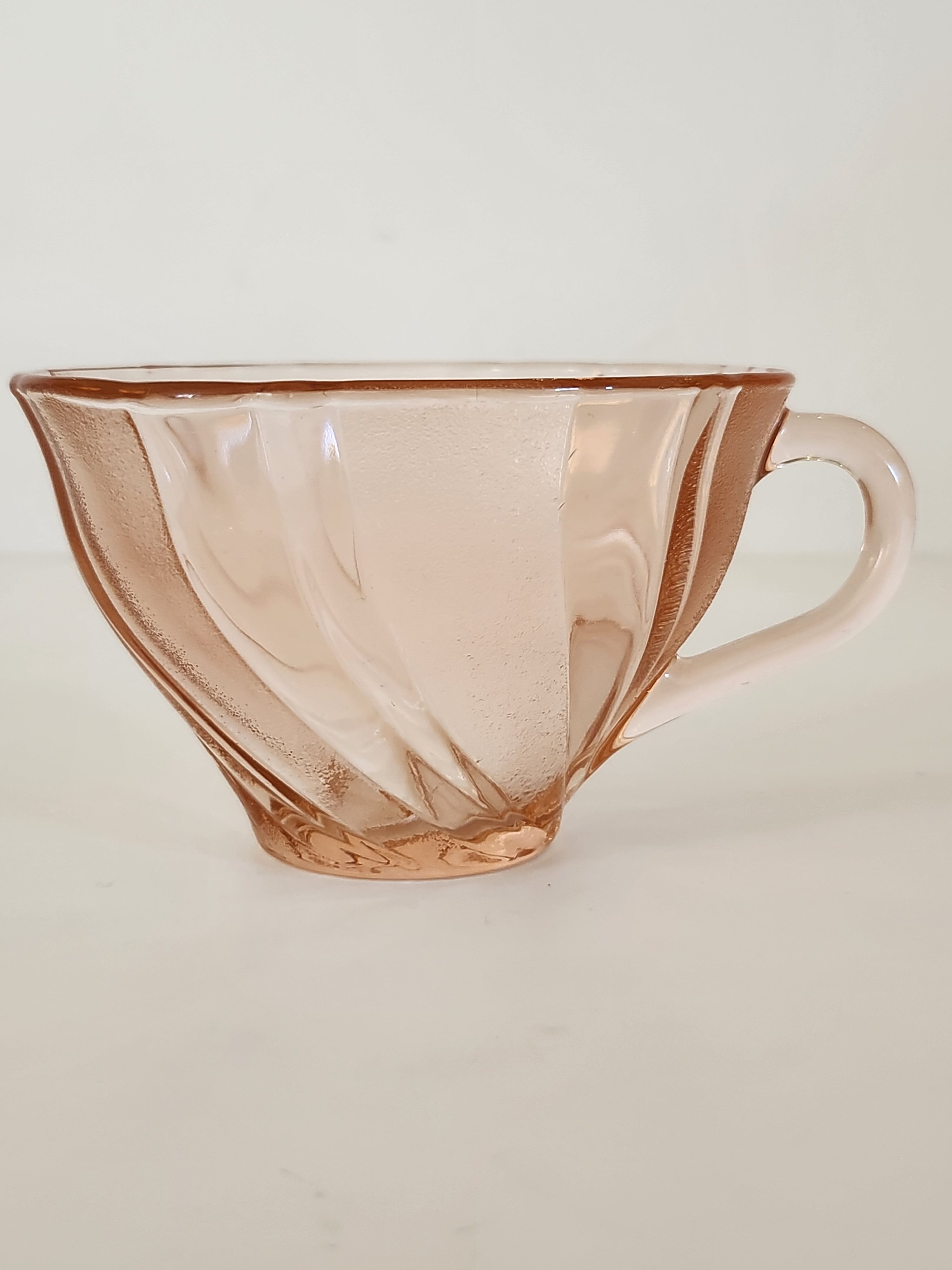 Set of 6 Vereco pink glass cups