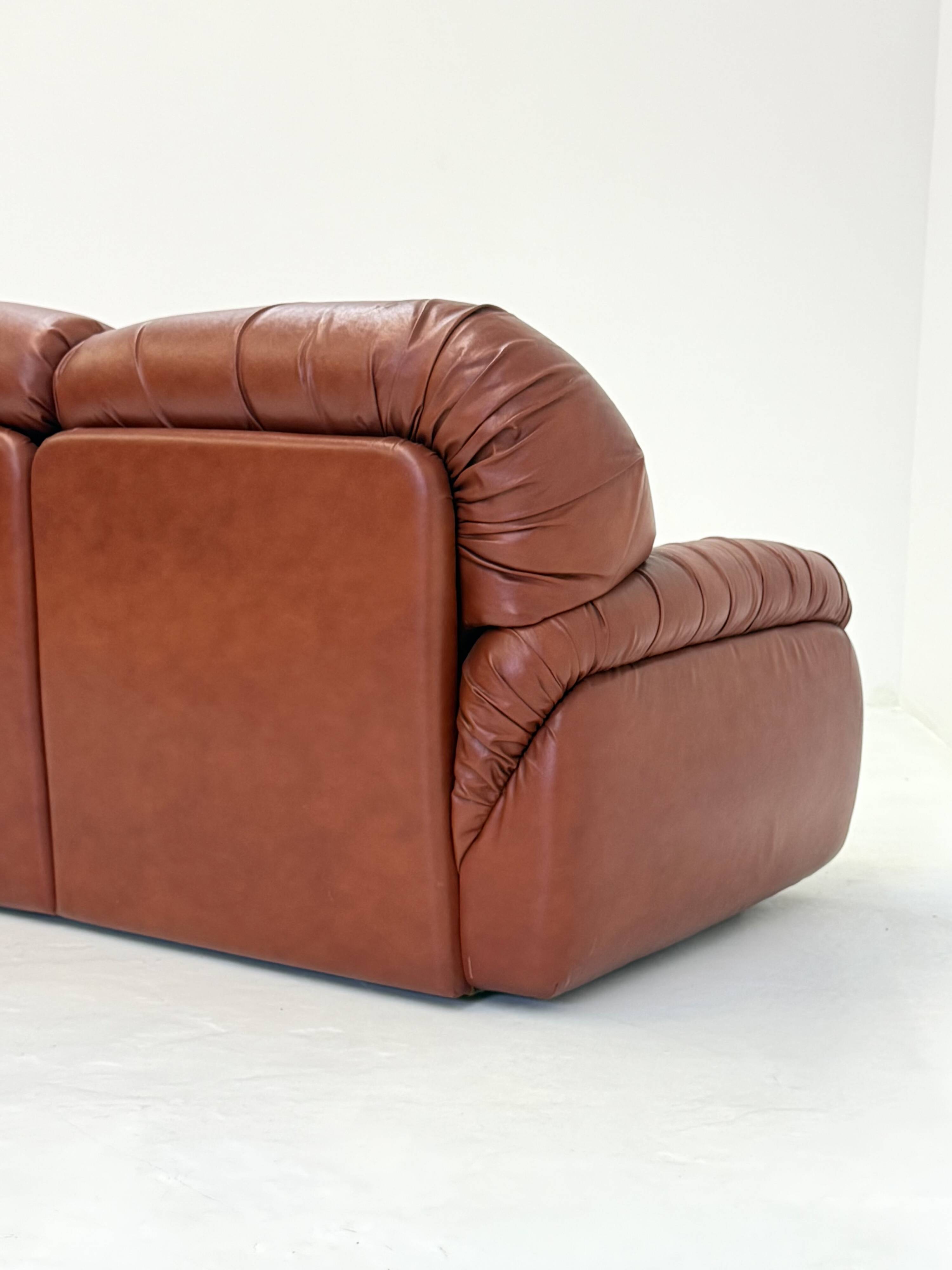 Canapé design vintage de Poltrona en simili cuir