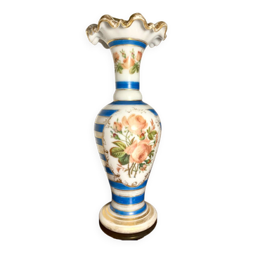 Jean-françois robert baccarat  vase opaline peint main