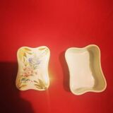 Dismissal porcelain box