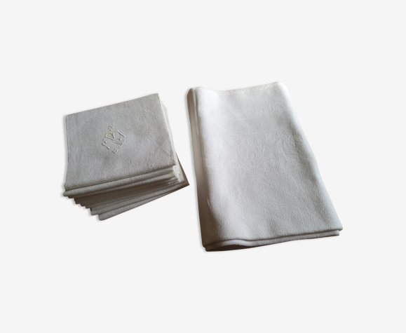 Nappe brodée + serviettes