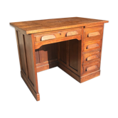 Bureau de notaire des années 50