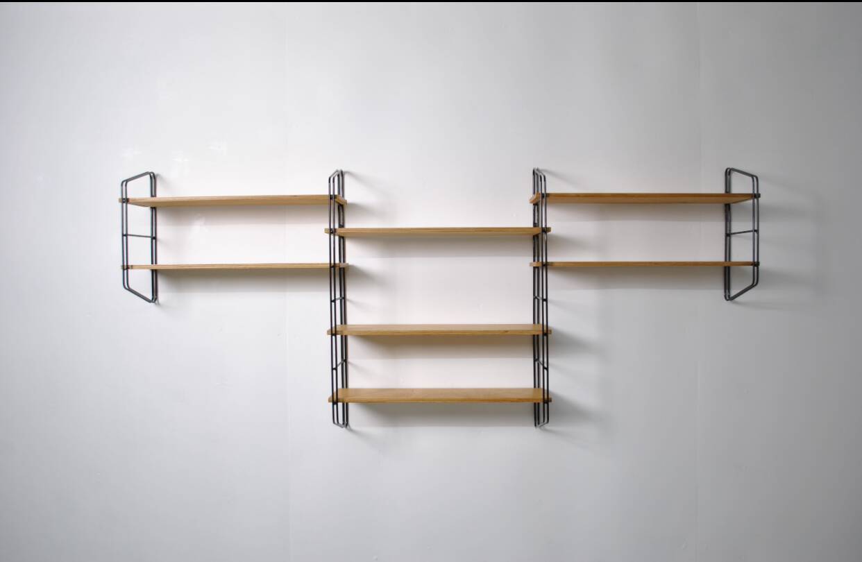 String type shelf 1970