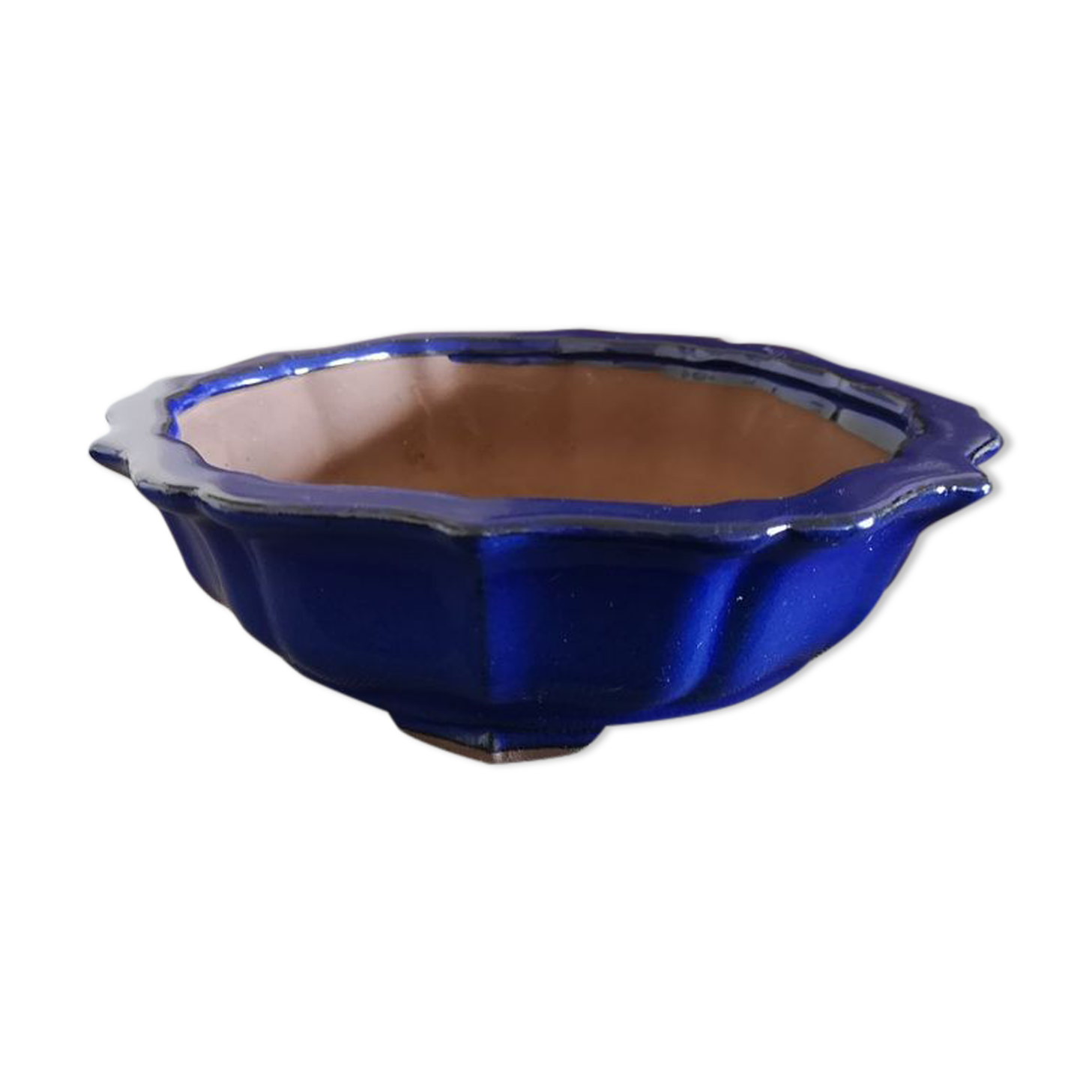 Blue enamelled terracotta tripod pot, saucer cover, middle xxth