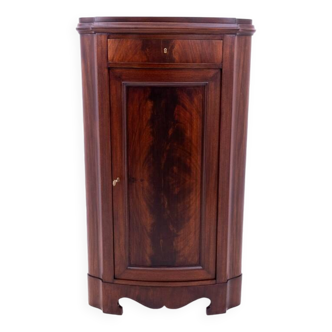 Corner mahogany chest of drawers, Northern Europe, late 19th century.