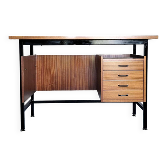 Modernist desk "Alasia"