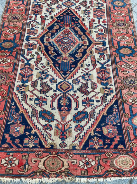 Antique Malayer carpet 105 x 170 cm