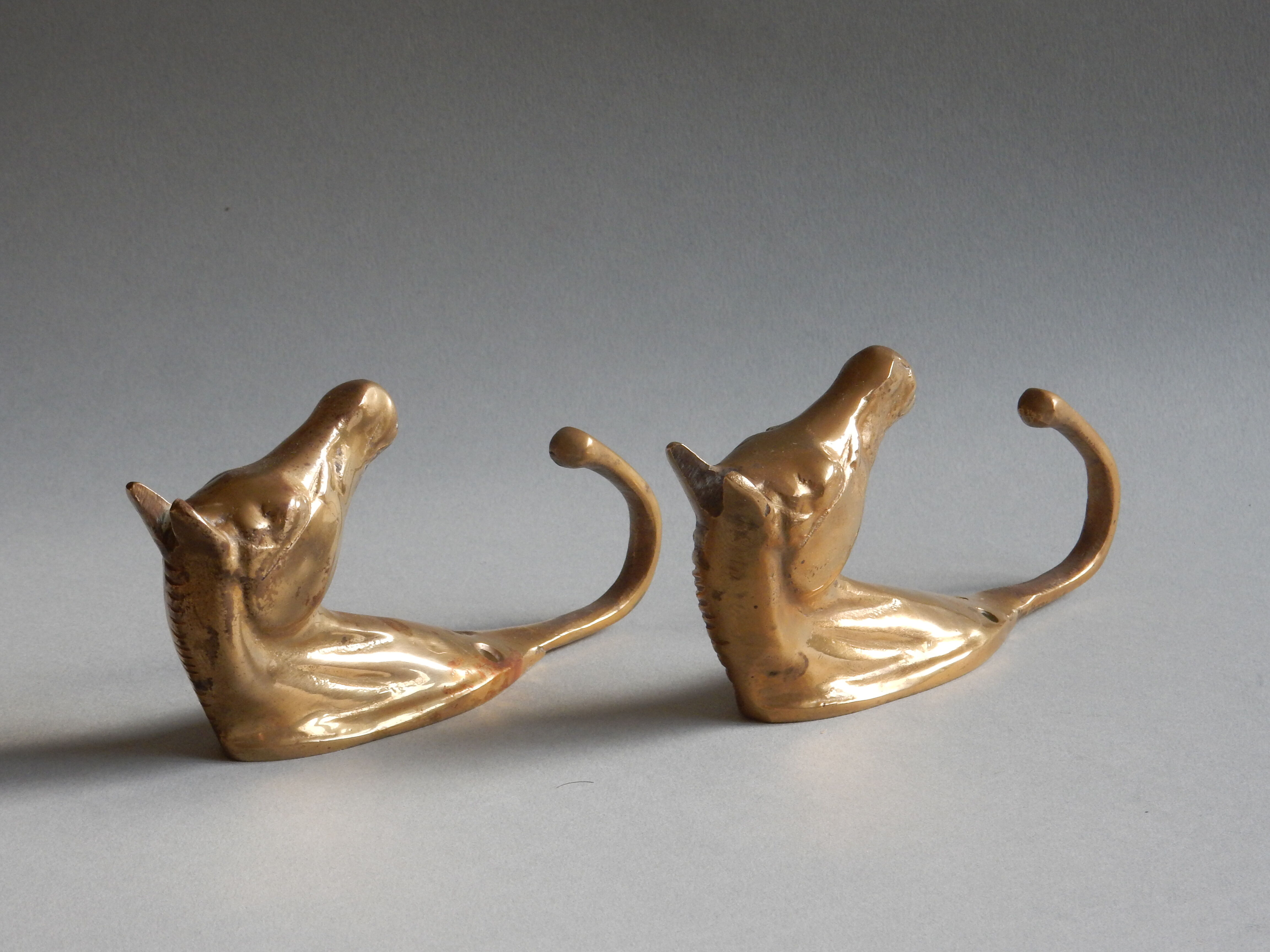Set of 2 brass horse patères / Vintage coat hanger
