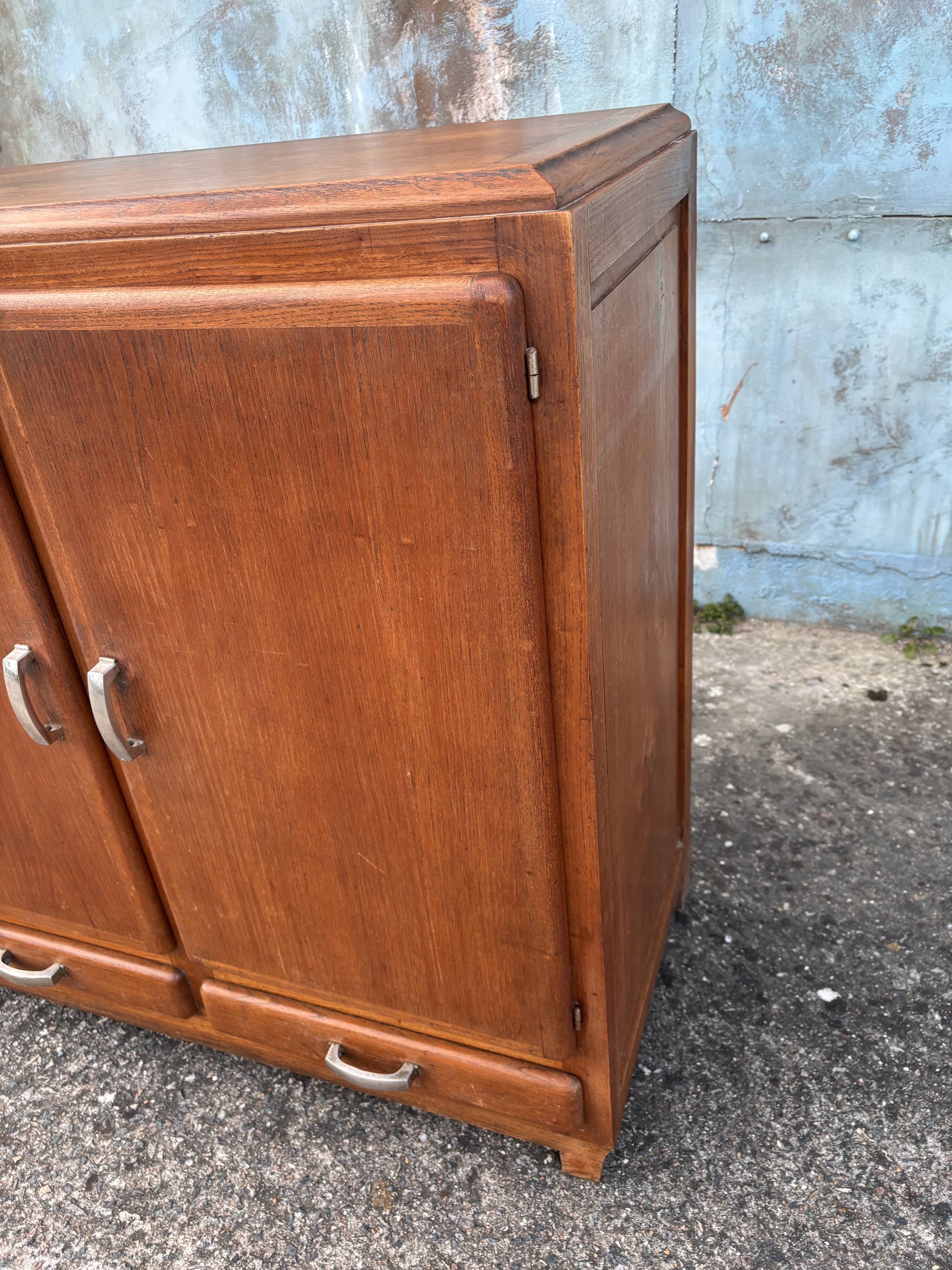 Buffet parisien en chêne