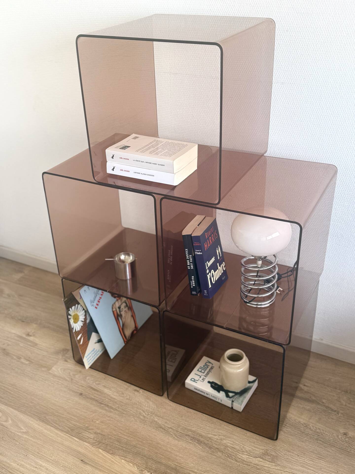 Lot de 5 cubes en Plexiglas fumé Michel Dumas