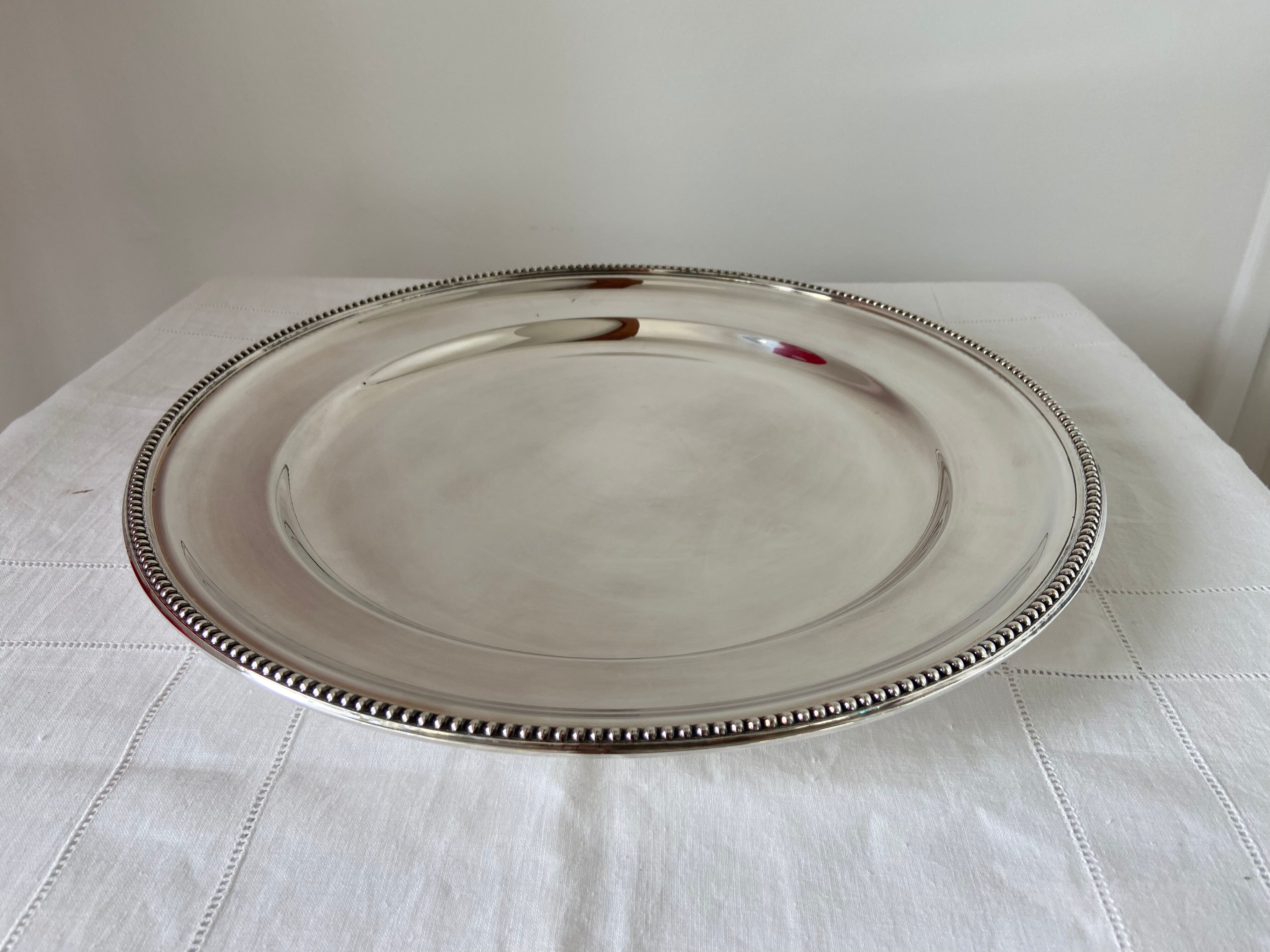 New round silver plated dish