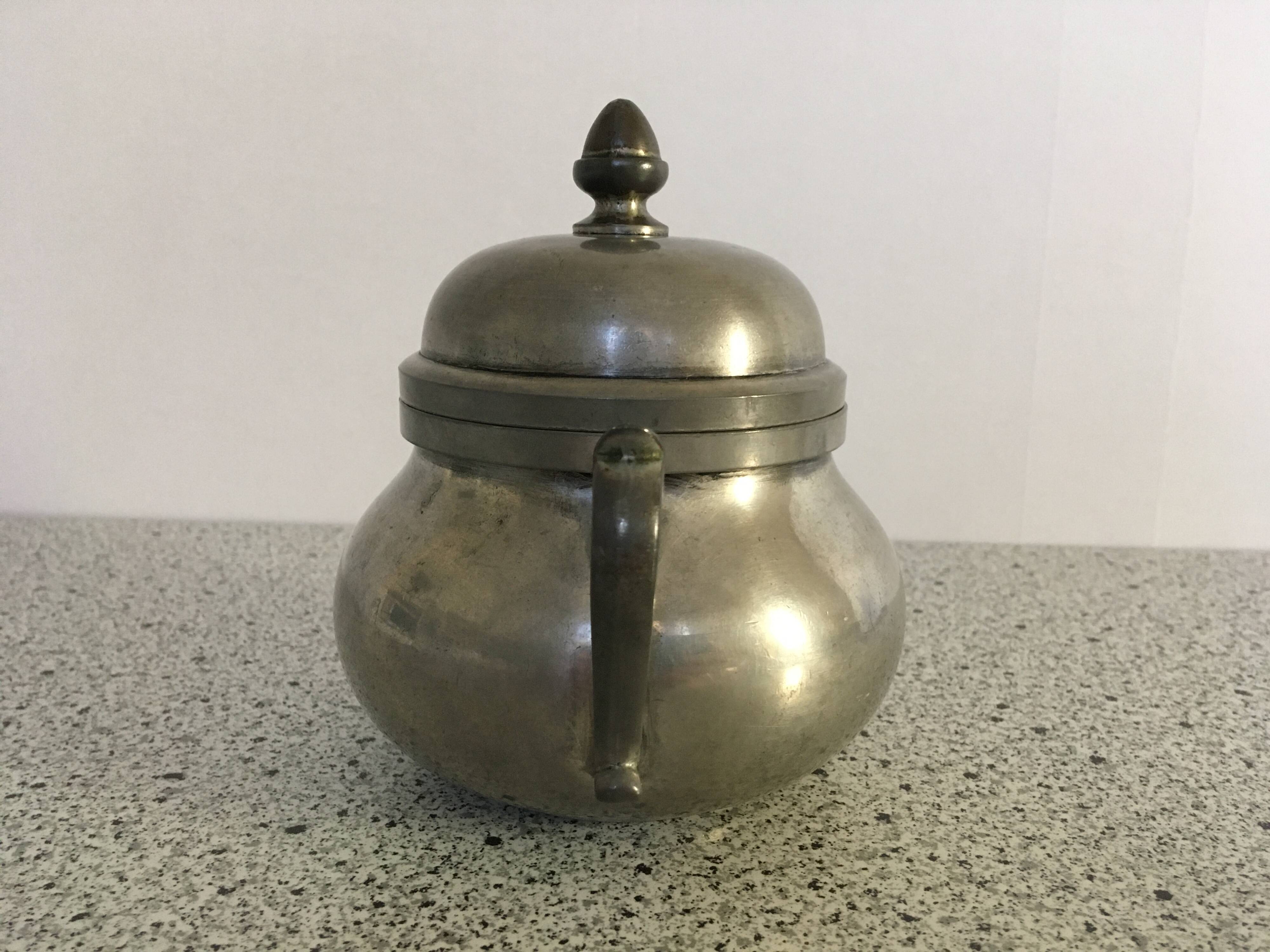 Sugar bowl candy box with lid