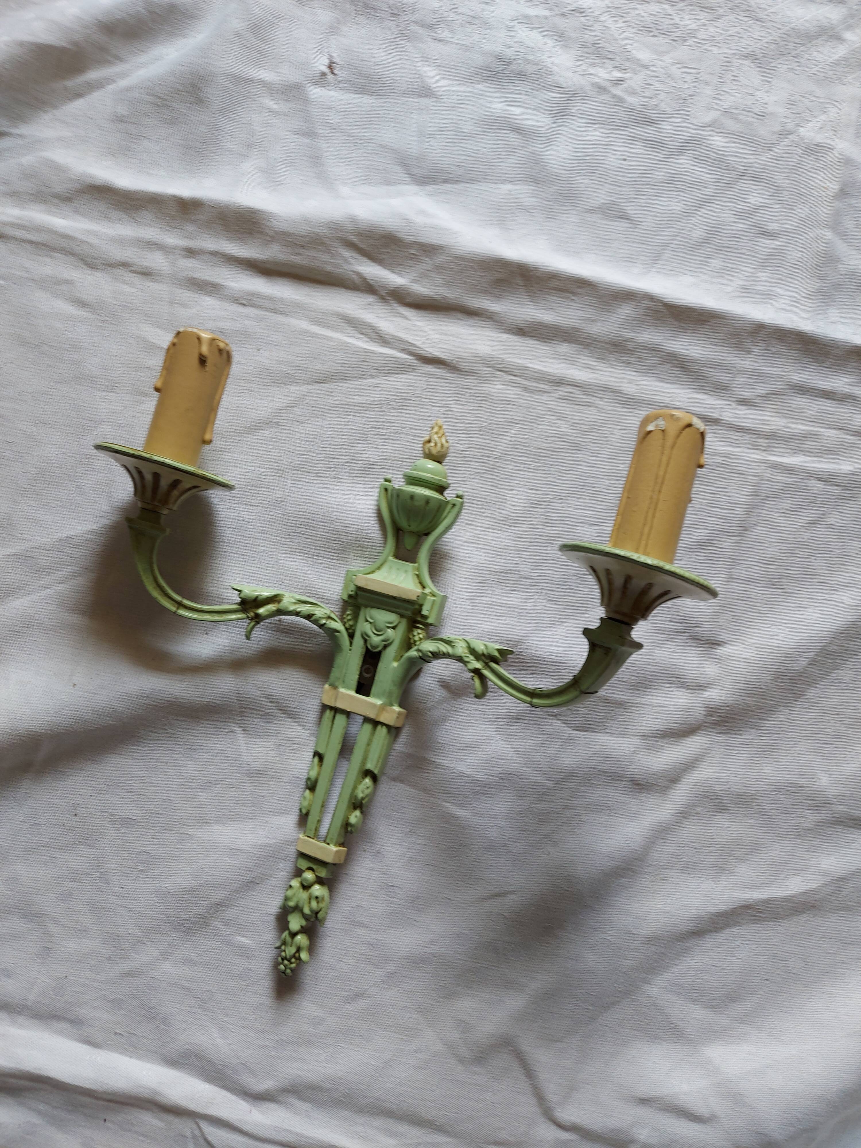 Paire d'appliques style Louis XVI