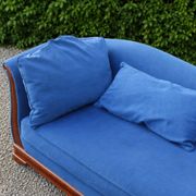 Large vintage cobalt blue chaise longue in fabric and wood – long chair 190