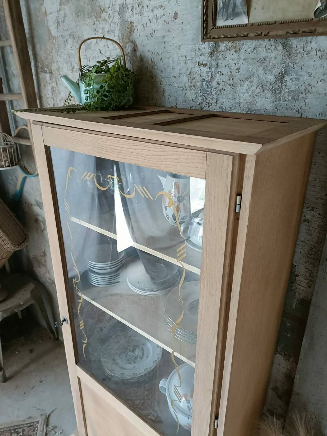 Bonnetière vitrine