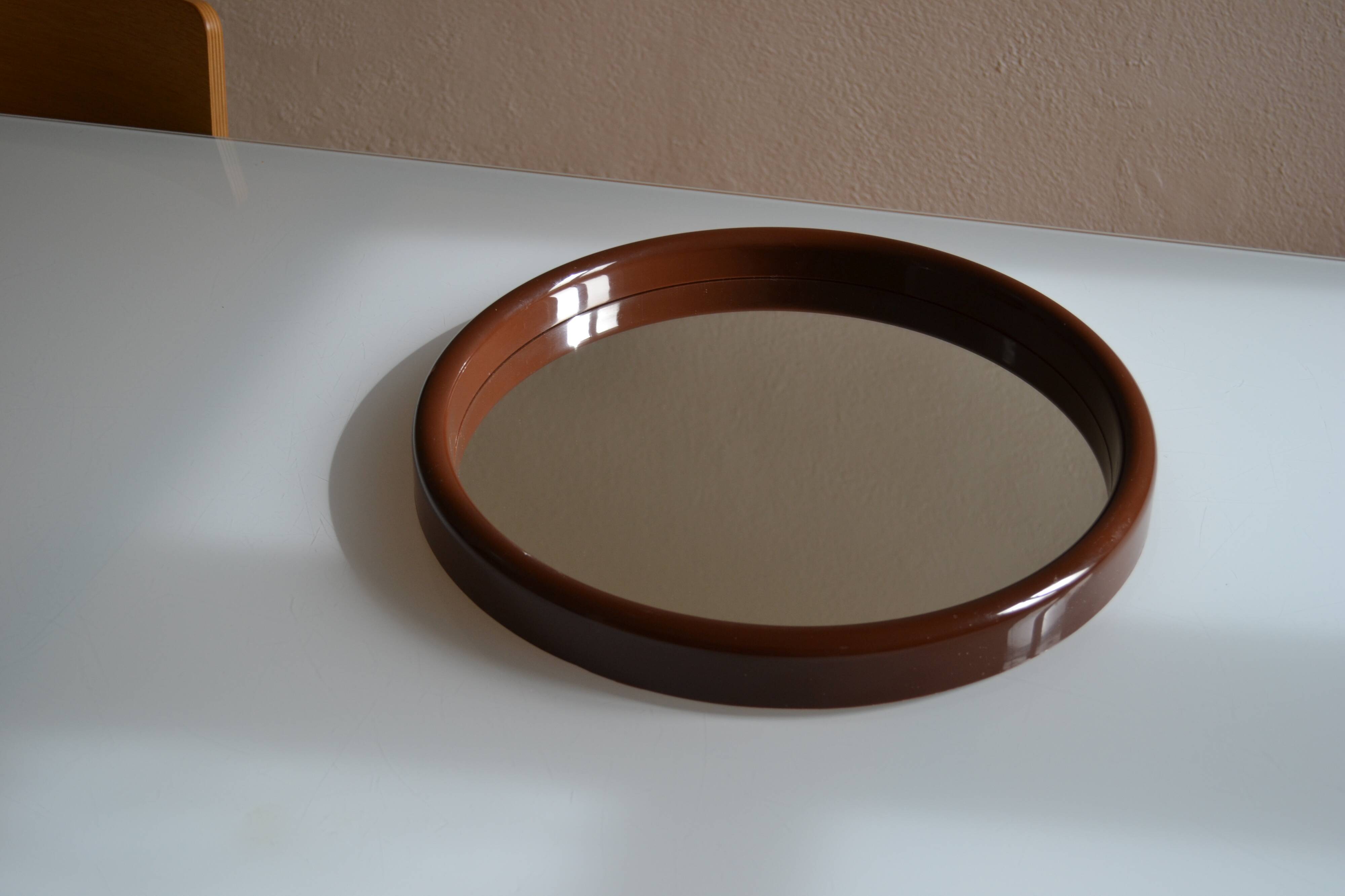 Scandinavian round mirror from the 70s brown plastic Finnmirror made in Finland