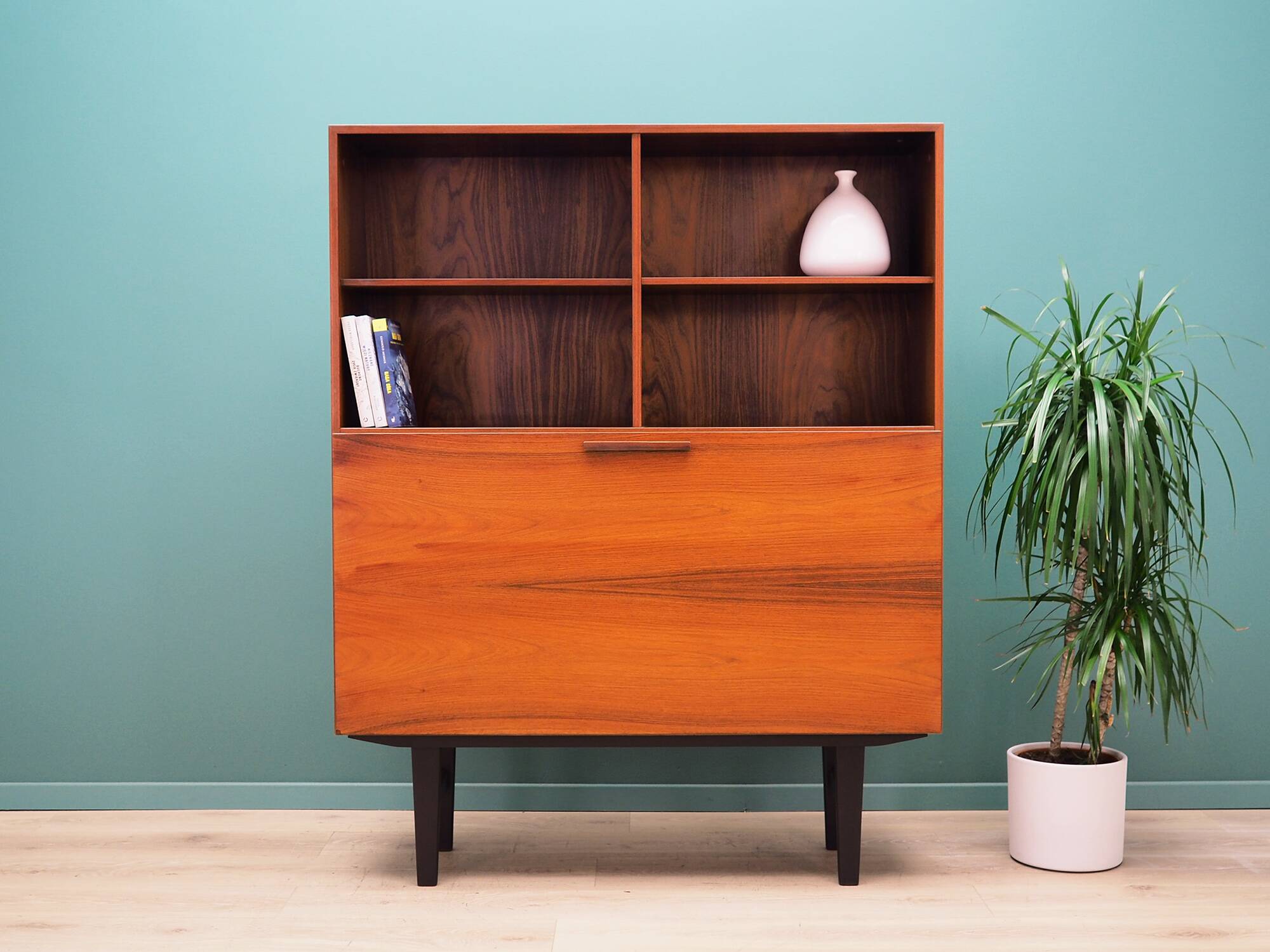 Rosewood bookcase, Danish design, 1970s, designer: Ib Kofod Larsen, manufacturer: Faarup