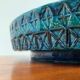 Grand bol en poterie Rimini Bleu du milieu du siècle par Aldo Londi pour Bitossi, Italie, années 1960