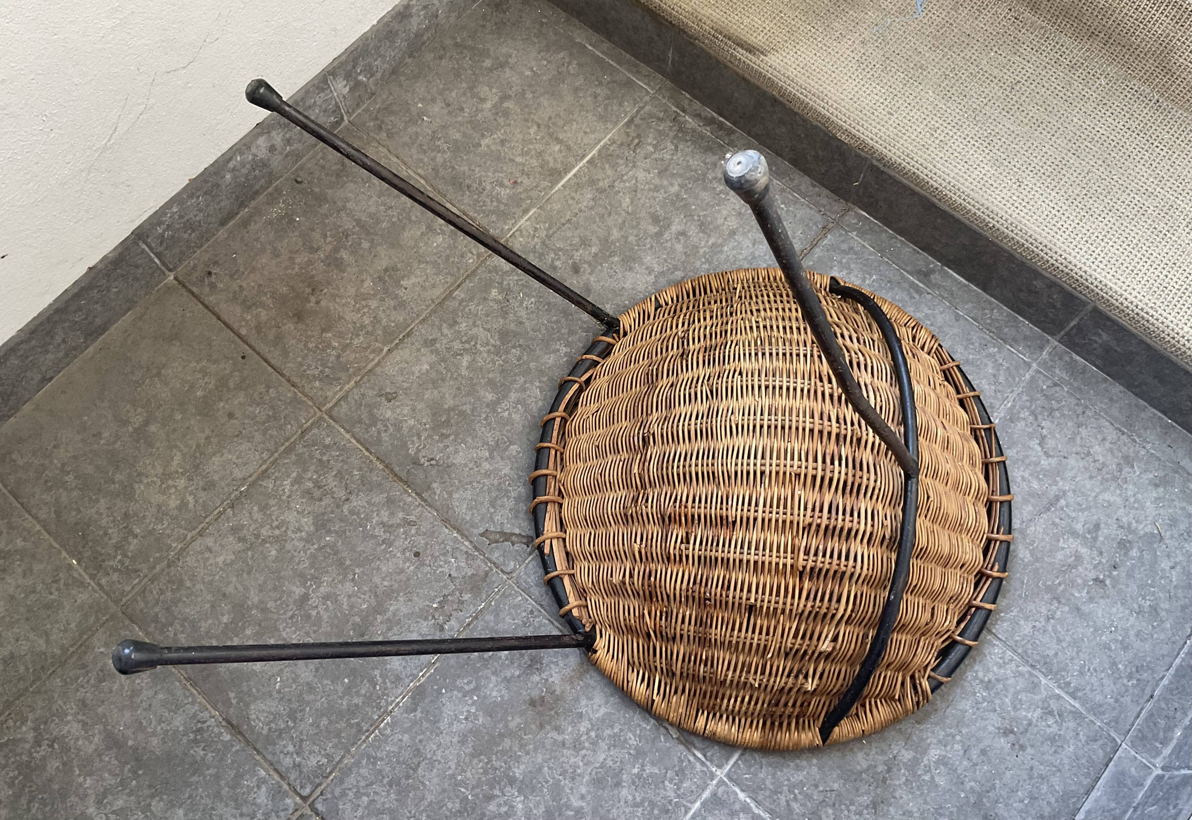 Paire de fauteuils rotin et acier  seventies
