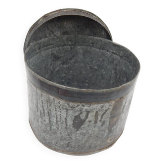 Round iron box with lid, empty storage pockets