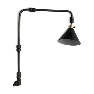 Industrial wall light with 3 arms