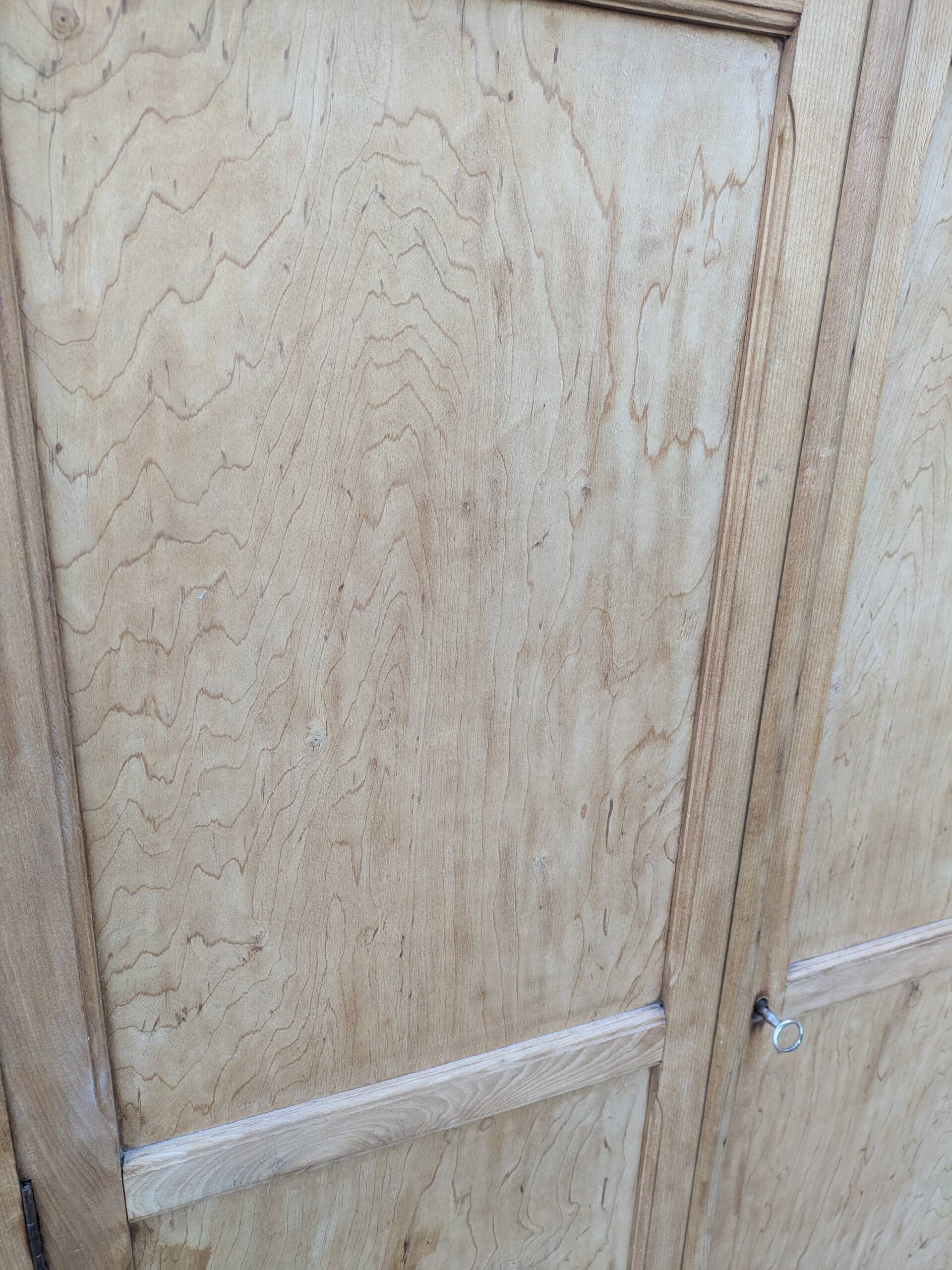 Low Parisian wardrobe