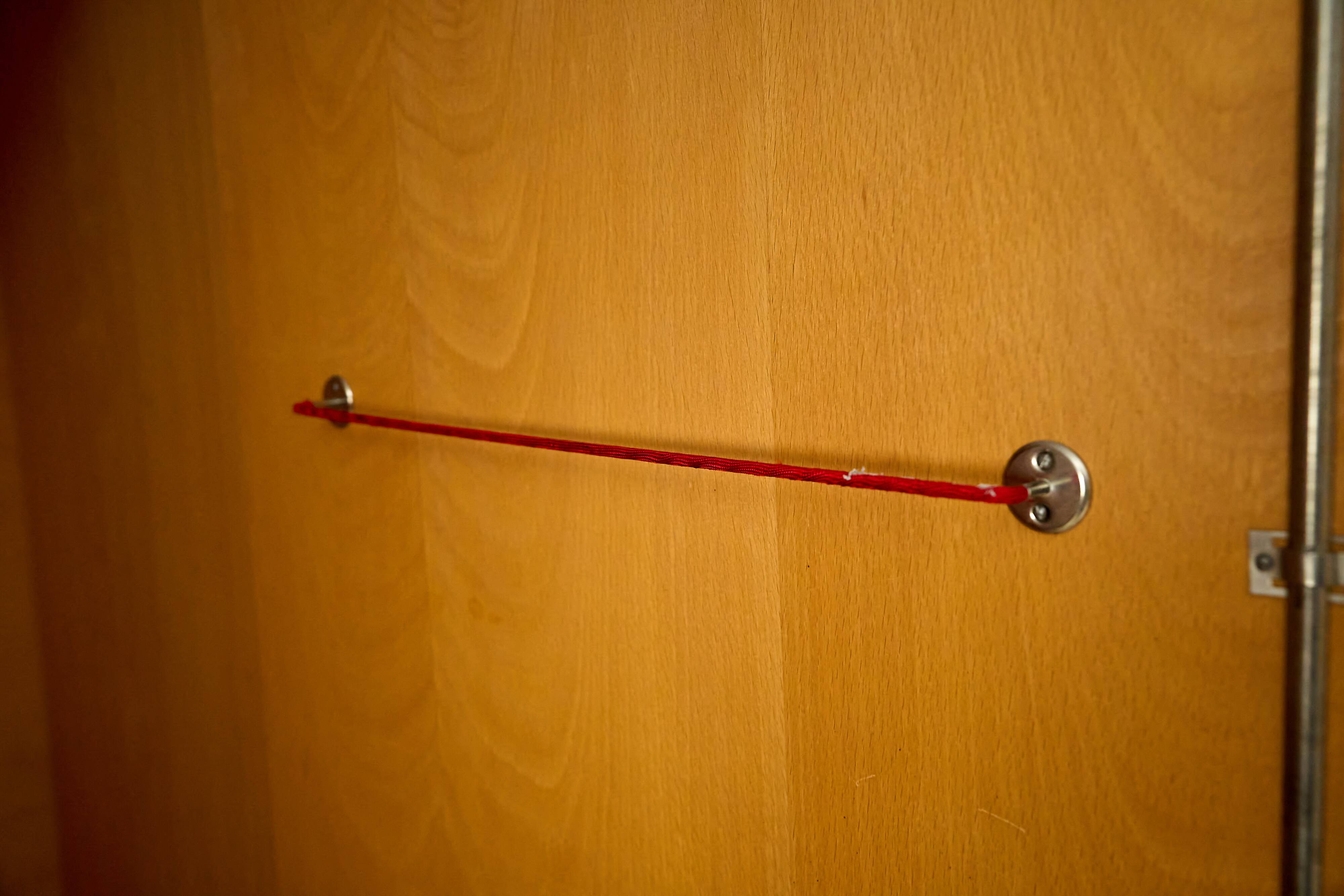 Armoire du milieu du siècle Jiroutek U486