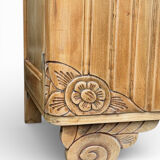 Art Deco Parisian buffet in solid raw oak from the 1930s.