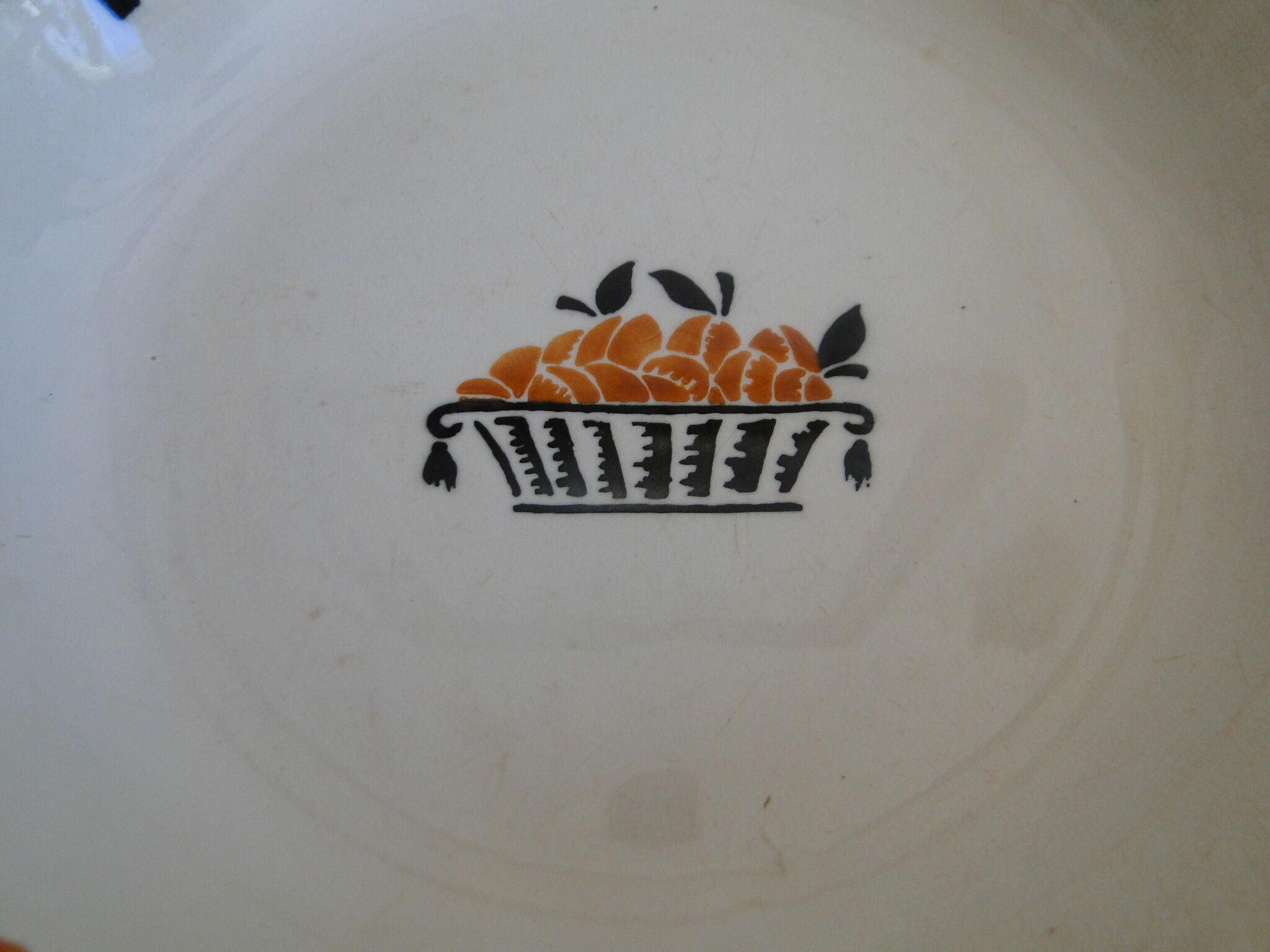 Large hollow dish of service faience badonviller doc art deco