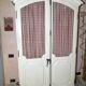Armoire grillagée