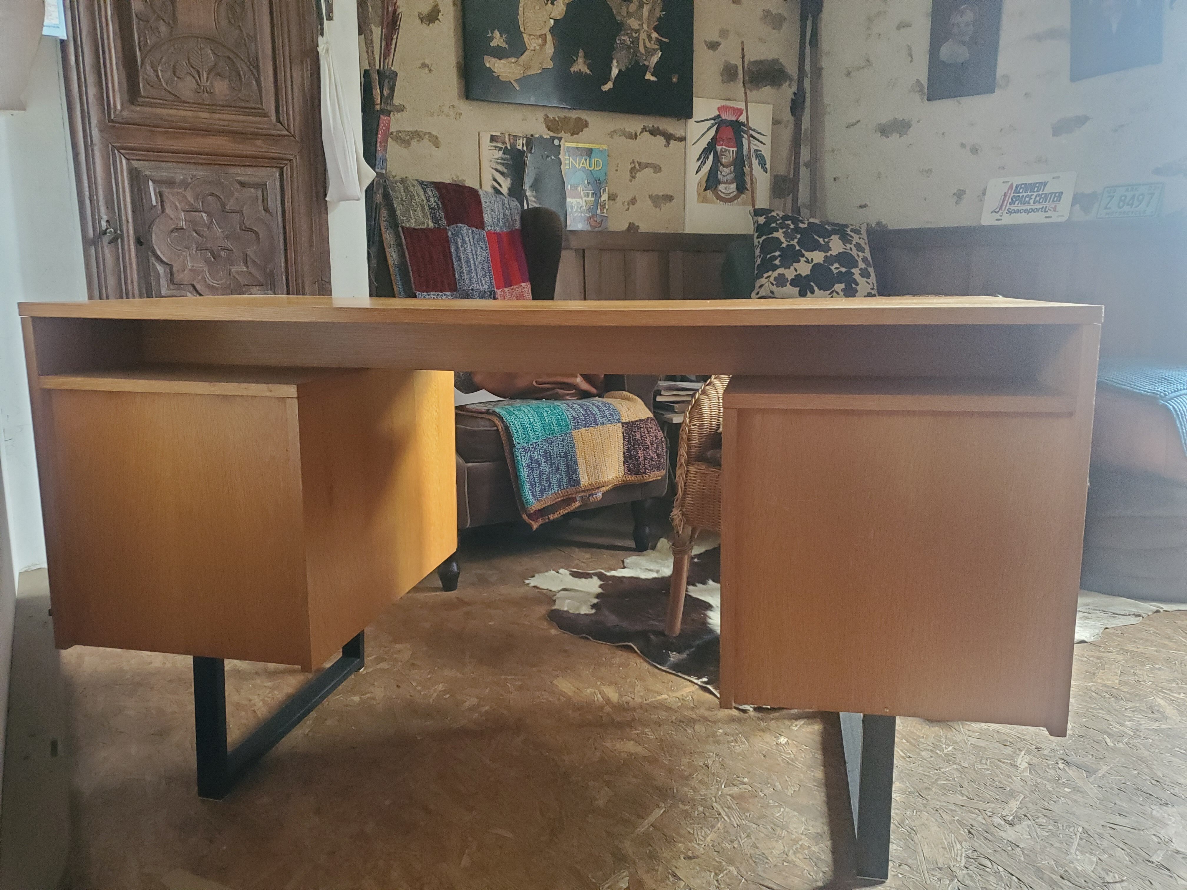 Modernist office year 60