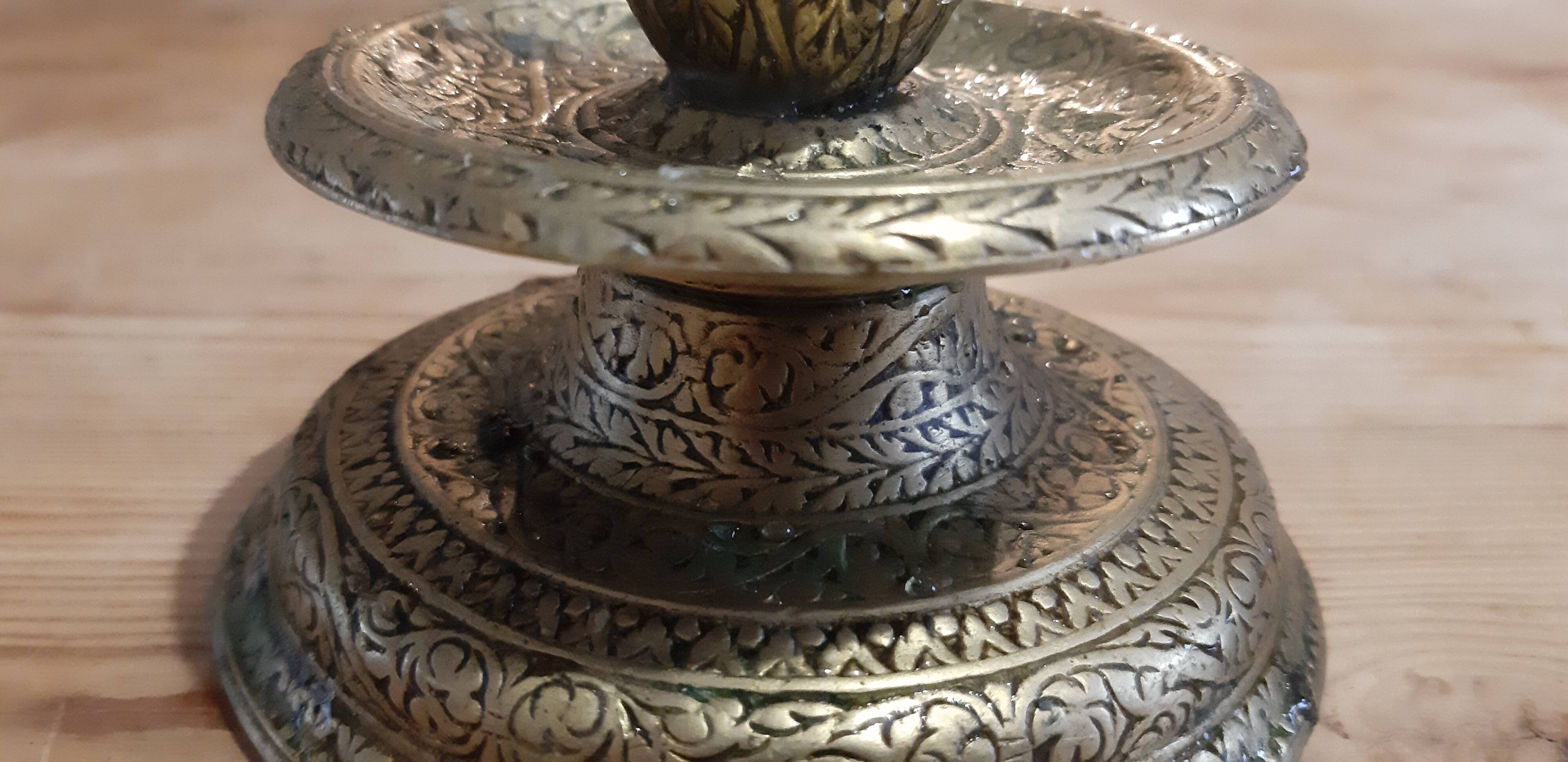 Pair of candlesticks in bronze India 19th