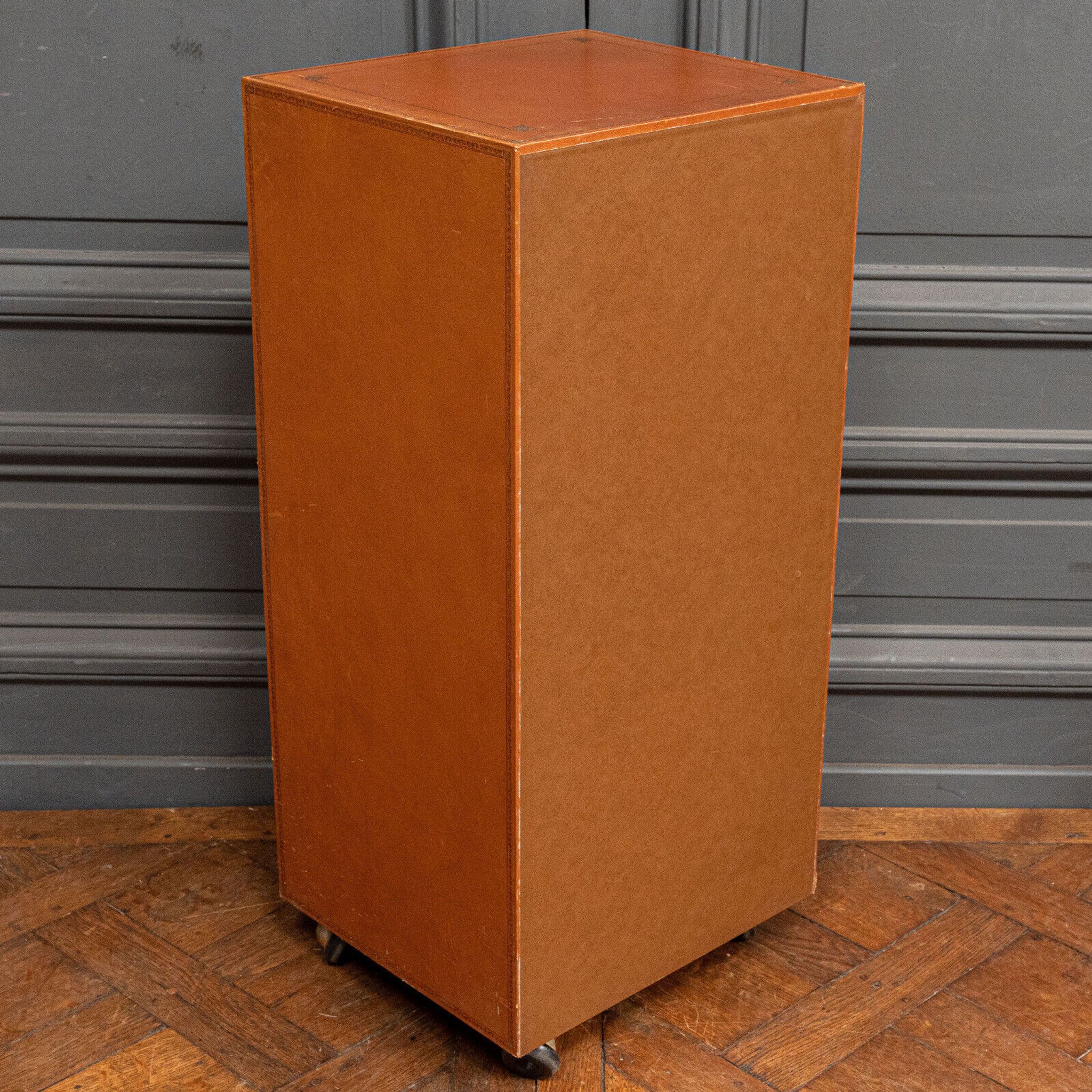 Furniture Cardboard chiffonnier leather patina fawn struck with iron 5 drawers