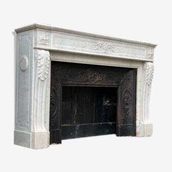 Louis XVI style fireplace in Carrara marble, circa 1880