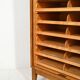 Cabinet de classement en chêne scandinave avec porte tambour verticale, S.K.N., 1963