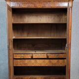 Armoire Bourguignone époque Louis Philippe en noyer et loupe vers 1830