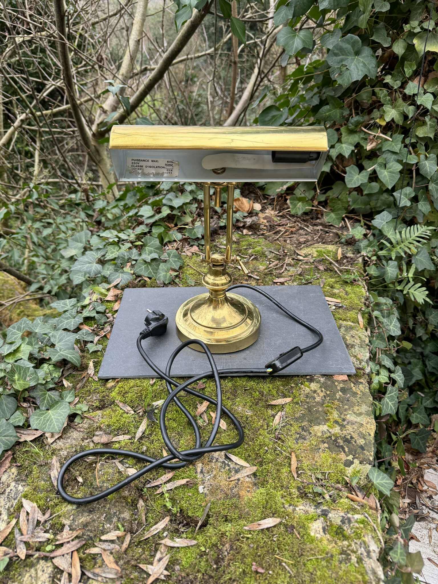 60s brass notary lamp