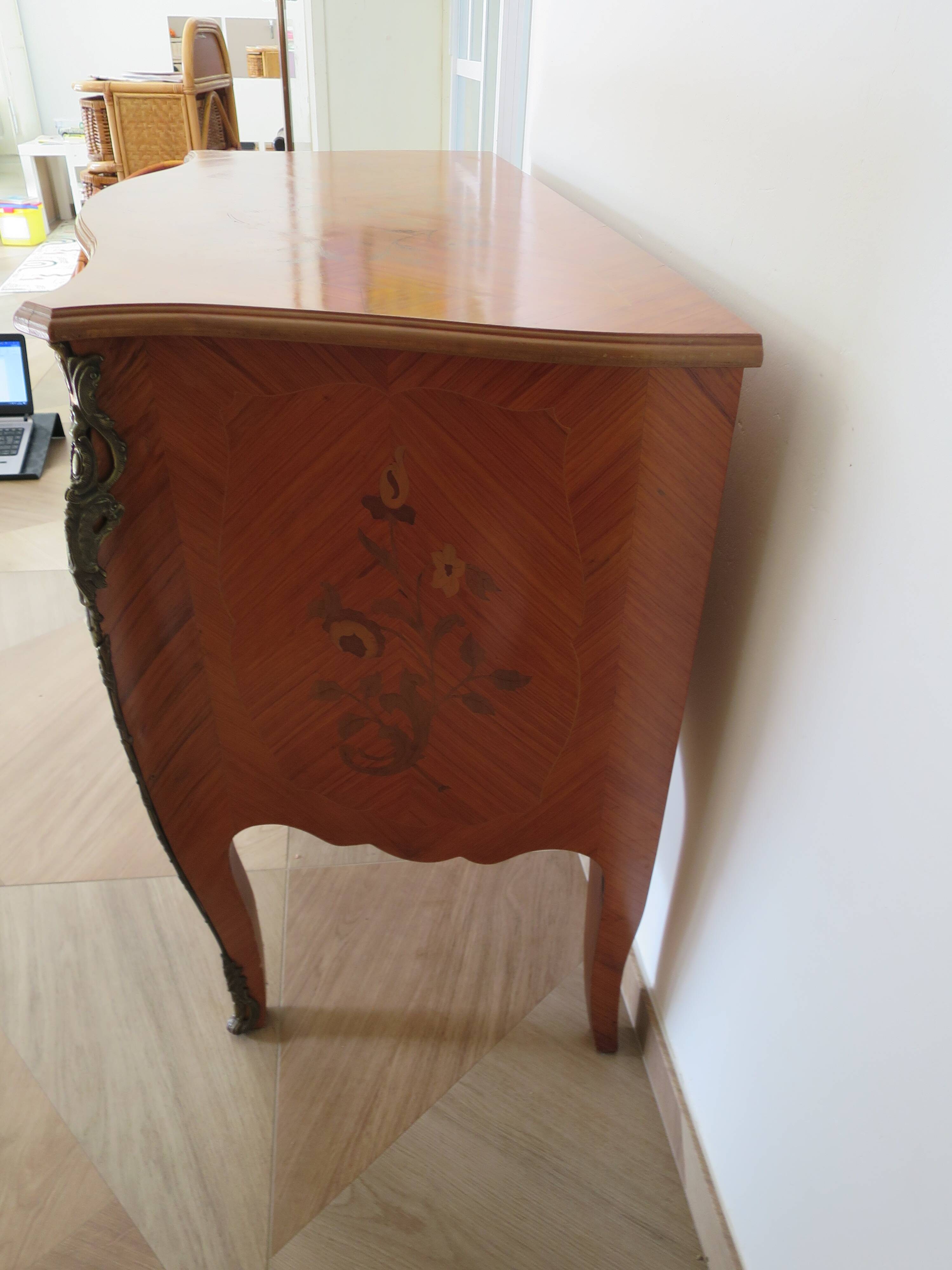 Louis XV commode - 2 drawers - floral marquetry - bronze ornament - 1950