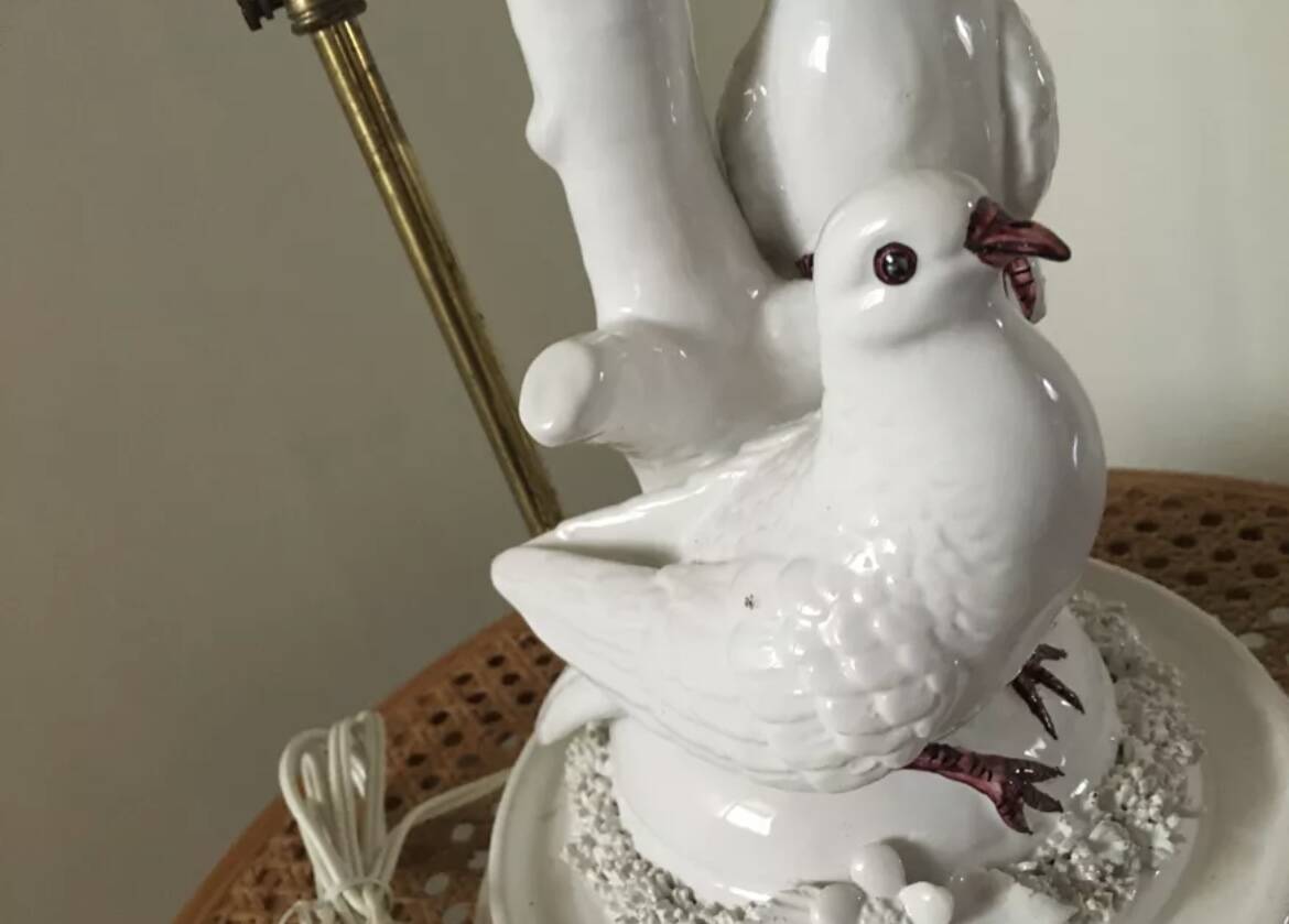 Lampe triple colombes en céramique blanche