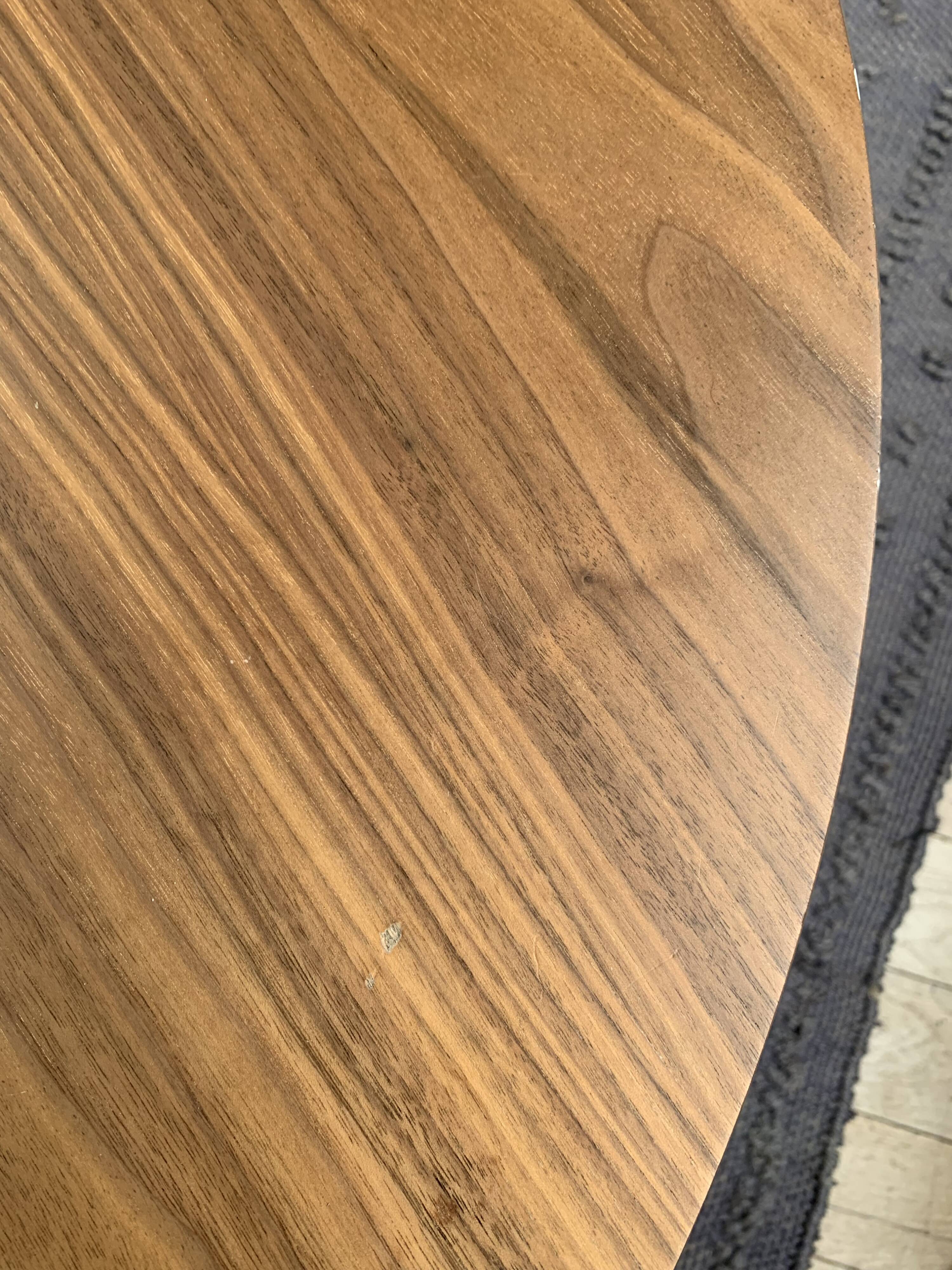 Coffee table bistro in walnut and steel foot