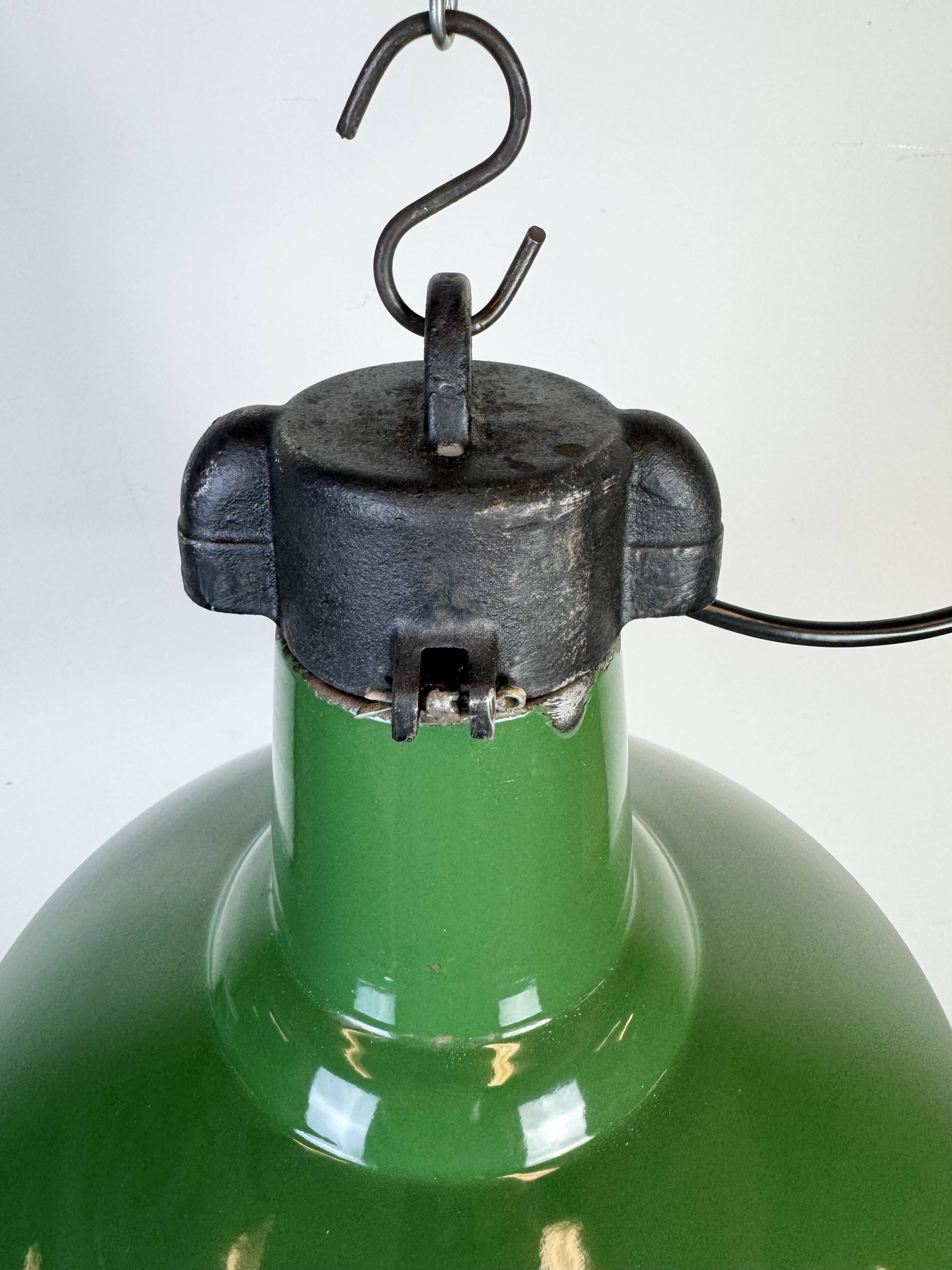 Industrial Green Enamel Factory Pendant Lamp, 1960s