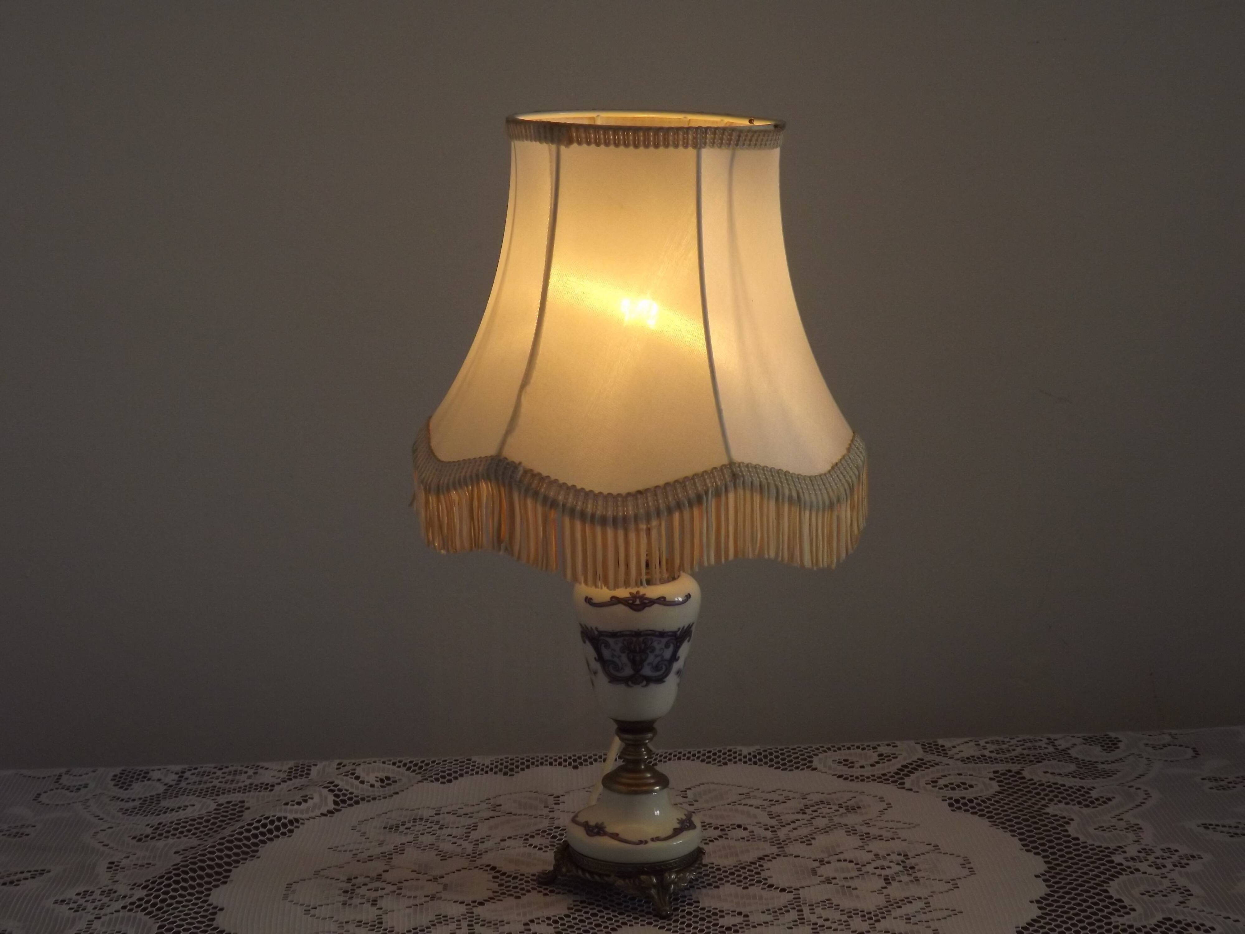 French Vintage Decorative Silver Metal and Porcelain Shaded Table Lamp