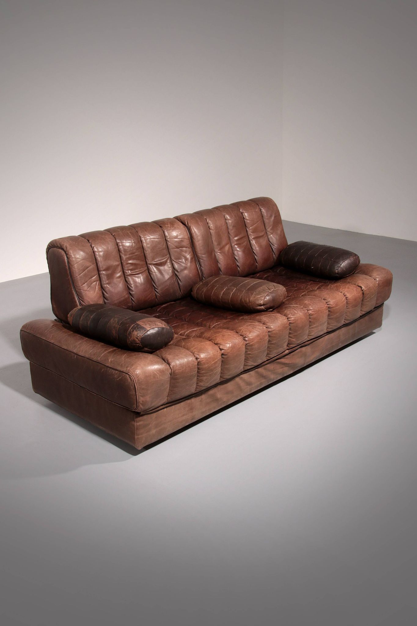 Mid-century DS 85 sofa bed from De Sede Switzerland, 1960s