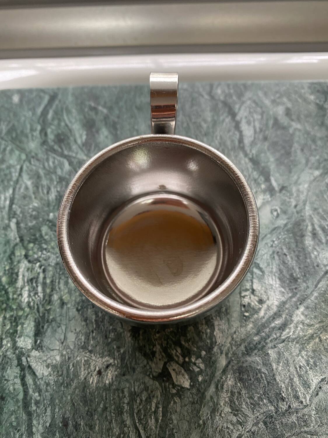 6 vintage coffee cups